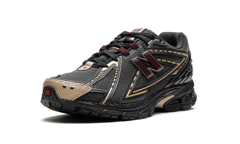 New Balance 1906R “Kith- Black” (M1906RKS)