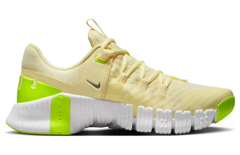 nike-free DV3950-800