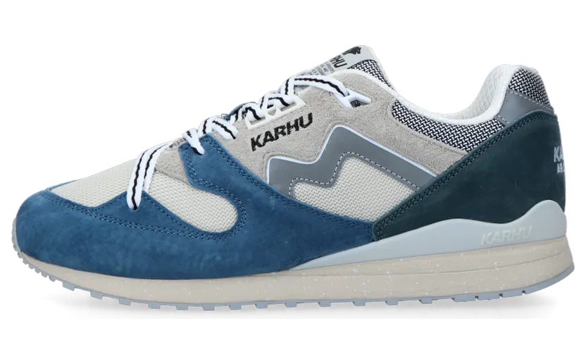 Karhu Synchron Classic (coronet blue / silver lining) – F802686