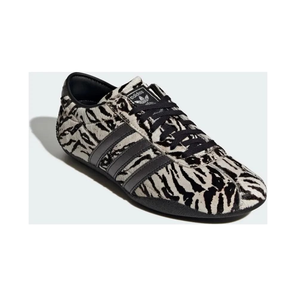 Adidas TOKYO Off White / Core Black / Wonder White “Zebra” (KI4173)