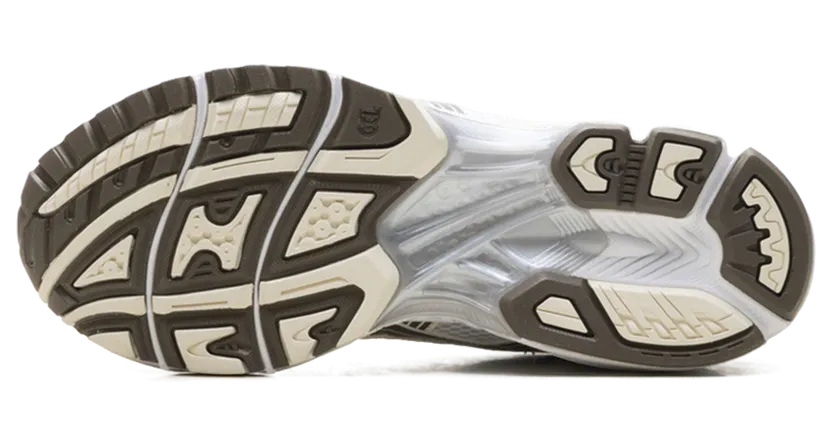 Asics Gel-Kayano 14 “White/Ivory”: clean-op-clean go-to (4)