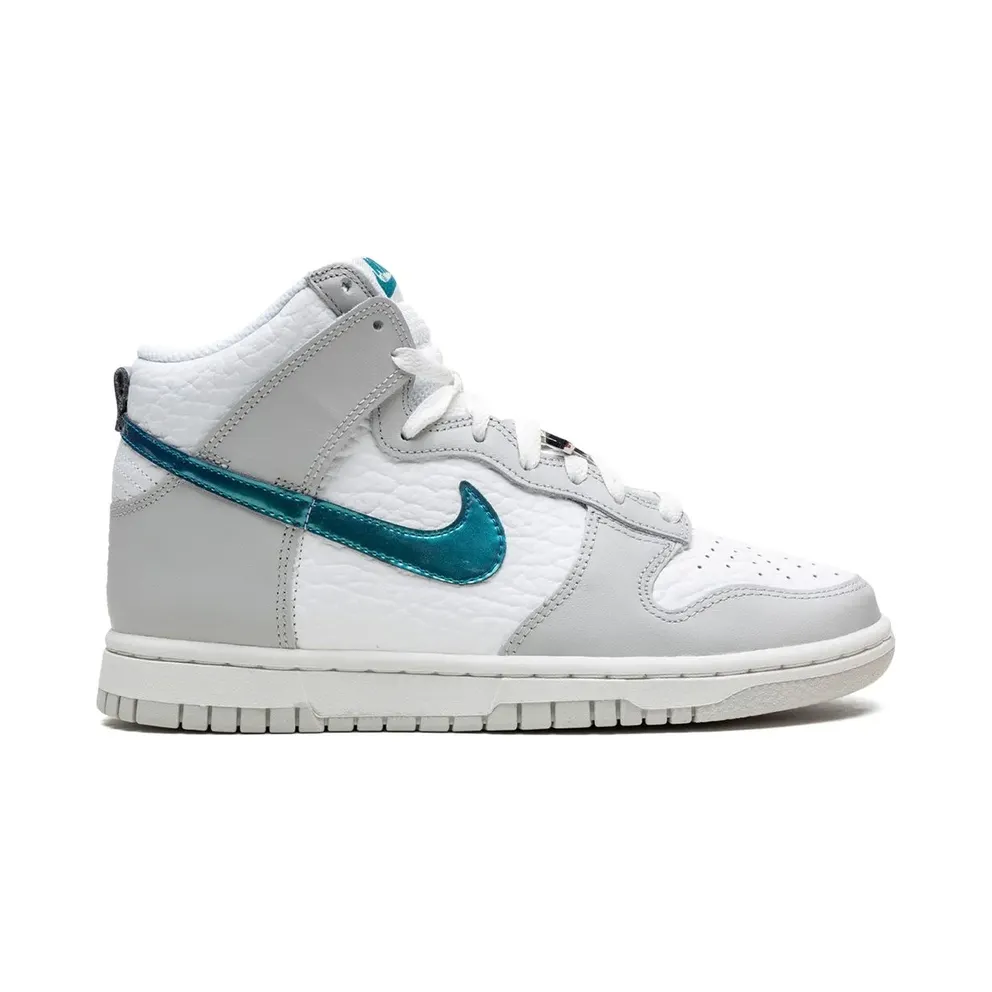Nike Air Max Correlated – Silver (DR7855)