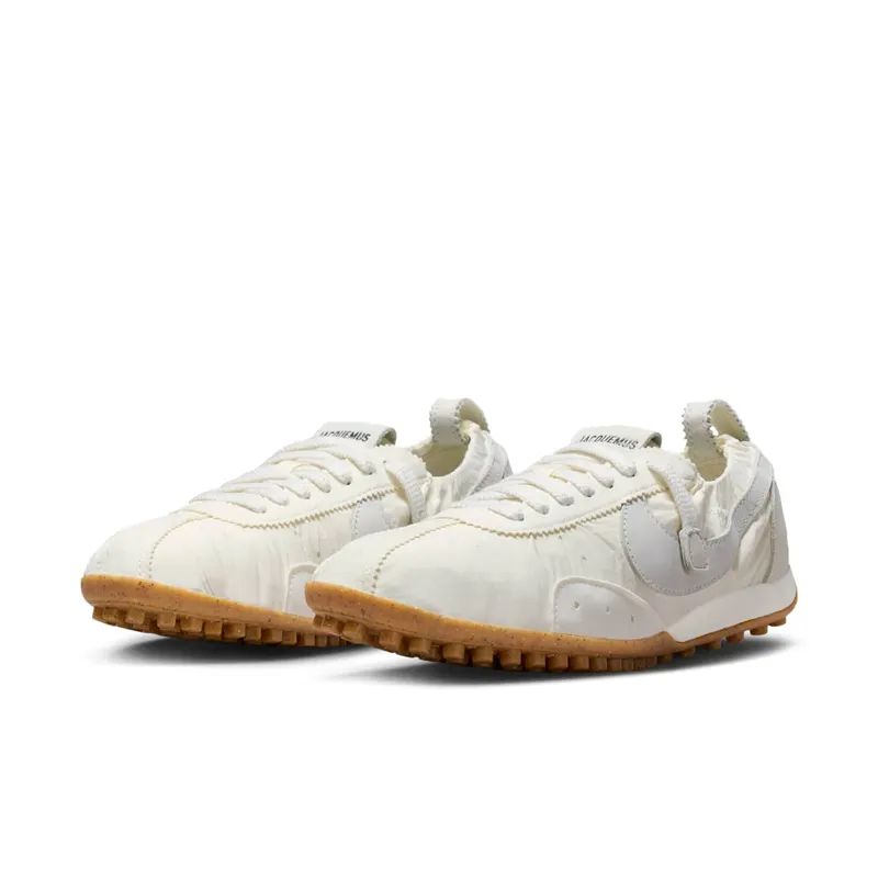 Nike Moon Shoe “Jacquemus – Soft Pearl” (HV8547-002)