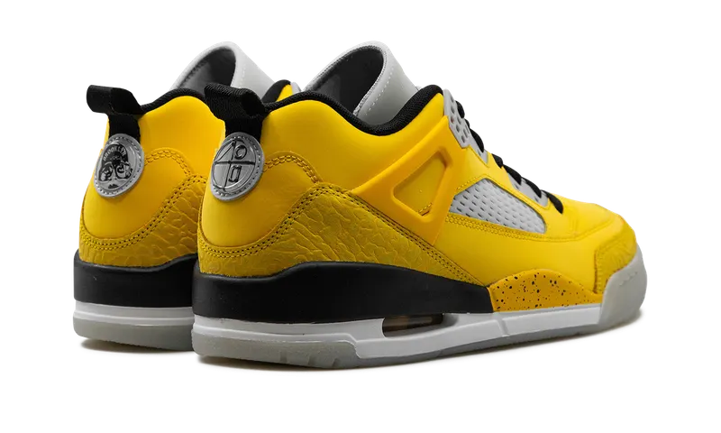 Jordan Spizike Low “Lightning” (HF4319-741)
