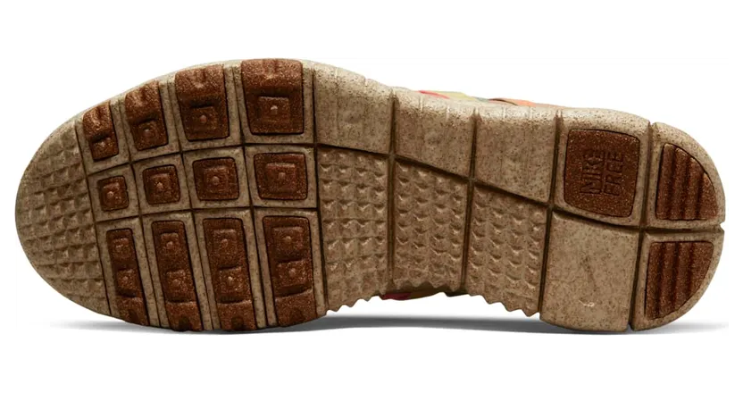 nike-free DQ7605-200