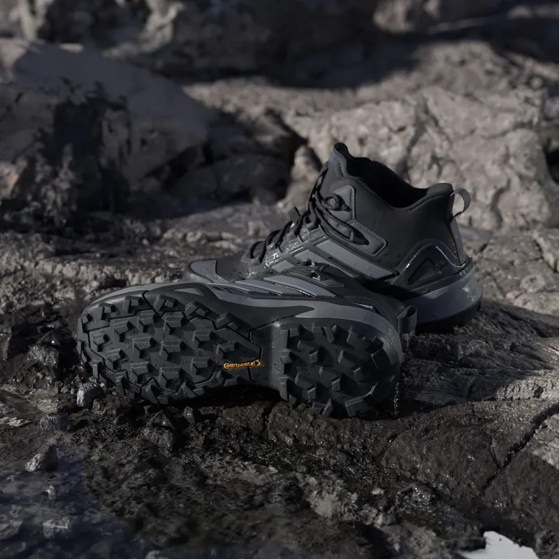 adidas Terrex Skychaser Mid Gore Tex Hiking Core Black Grey Three Grey Six (IH1103)