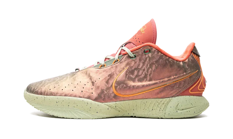 Nike LeBron 21 “Queen Conch” (FN0708-800)