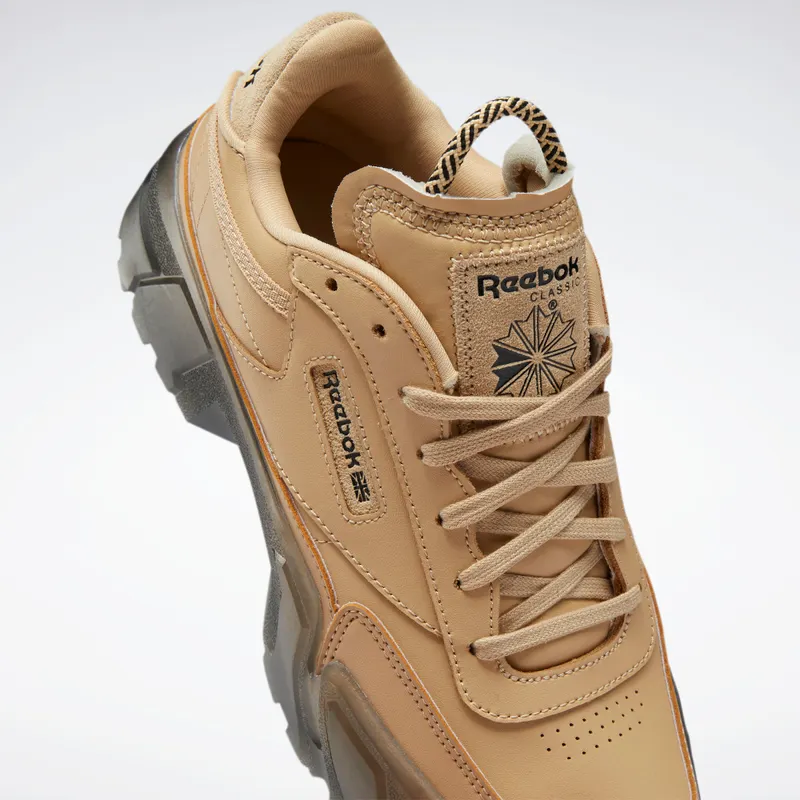 Reebok Cardi B Club C Shoes Sahara / Core Black / Sahara