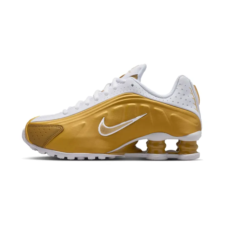 Nike Shox R4 GS “Metallic Gold / White” (CW2626-700)