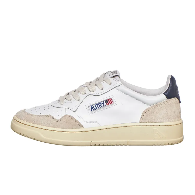 Autry Medalist Low White Blue (AULMLS28)