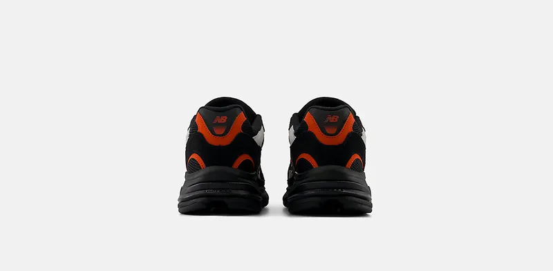 New Balance 2010 “Black Hot Tomato” (U20106UQ)