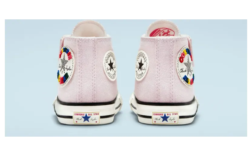 converse-chuck-taylor-all-star A01048C