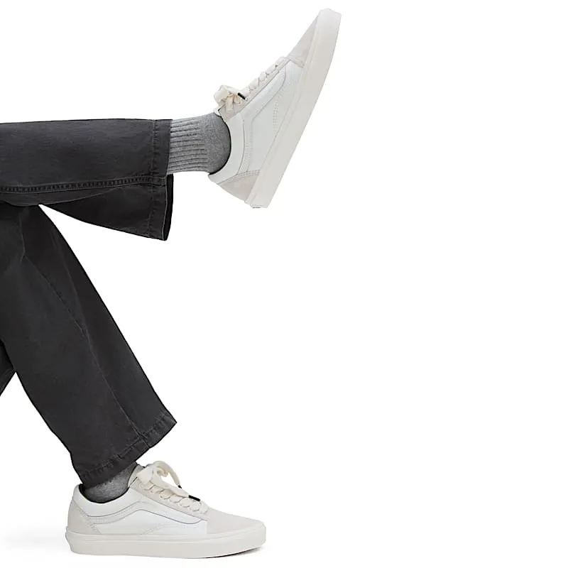 Vans Oversized Laces Old Skool White – “White” (VN0007NTWGR)