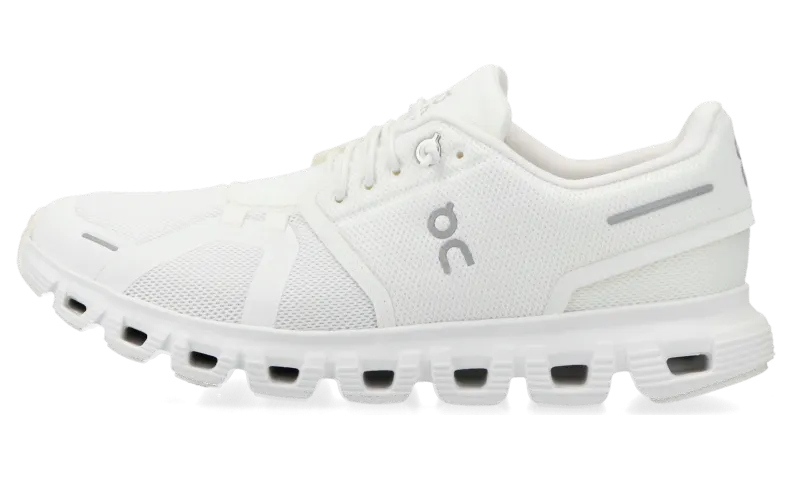 On Cloud 6 W “White”: van ochtendwandeling naar lunchafspraak