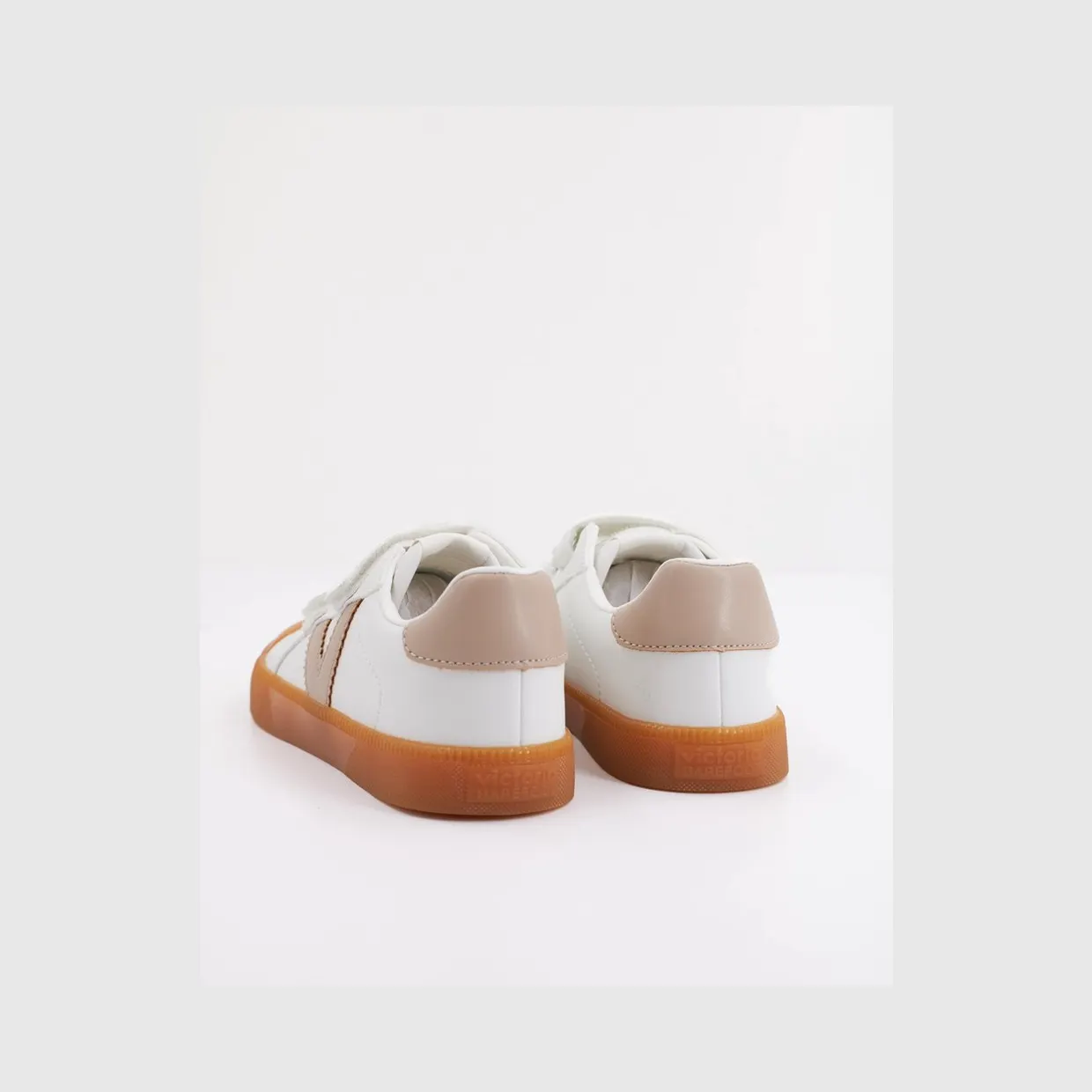 victoria-sneaker 1356102-80