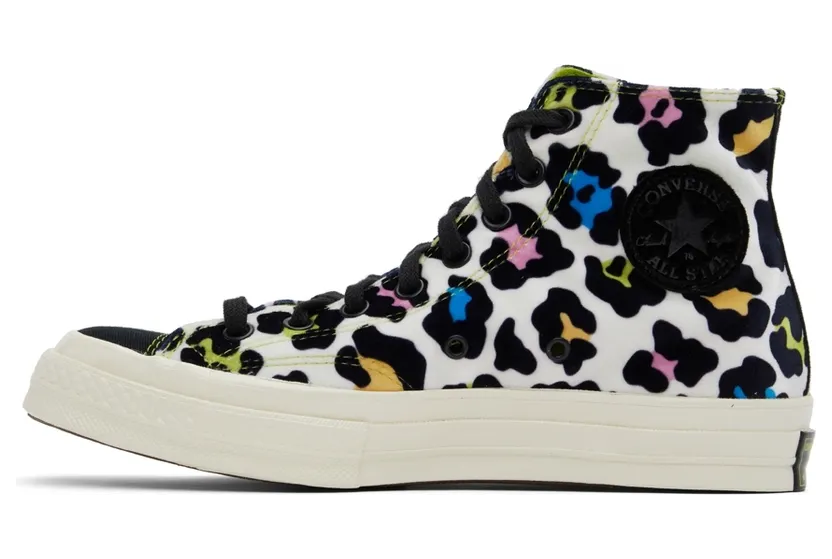 converse-chuck-taylor-all-star 572369C