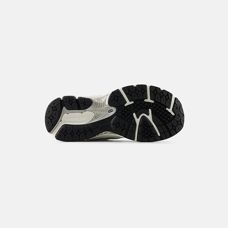 new-balance-2002r GC2002PN