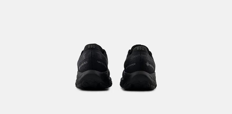 New Balance Fresh Foam X 880v14 Gore-Tex Black Phantom Magnet (M880GA14)
