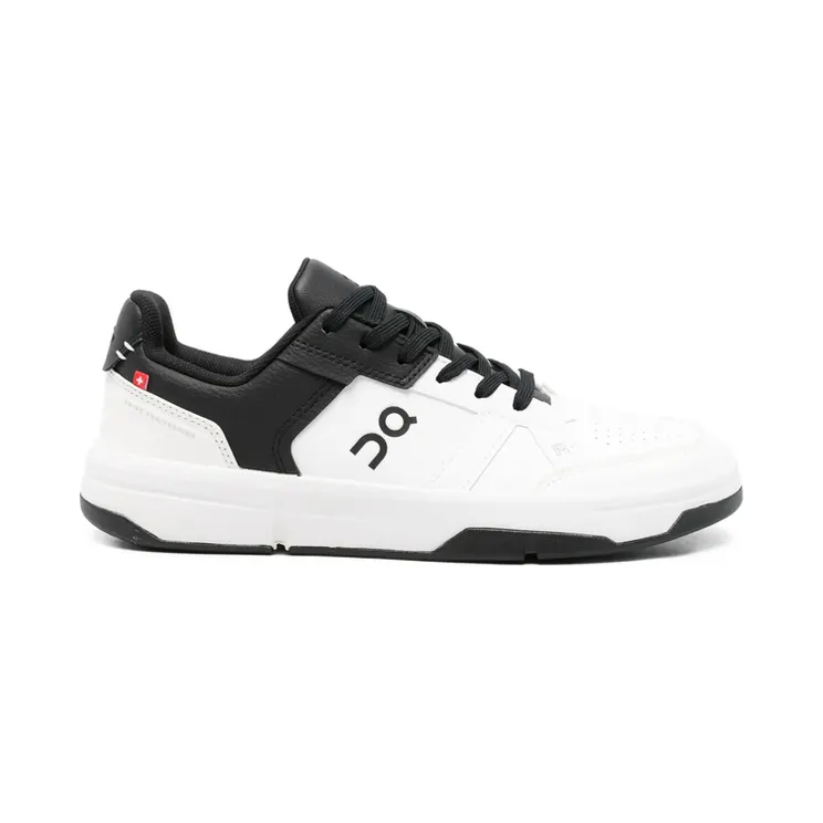 On Running Perforated “White/Black” (3WF10430462)