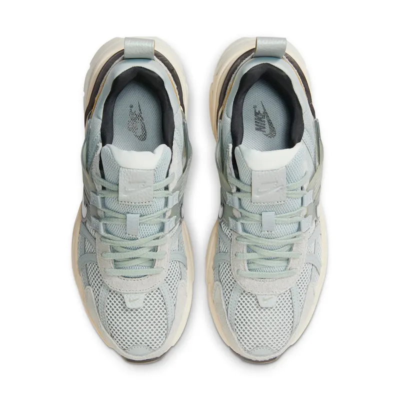 Nike V2K Run “Light Pumic Black Chrome” (FN6703-003)