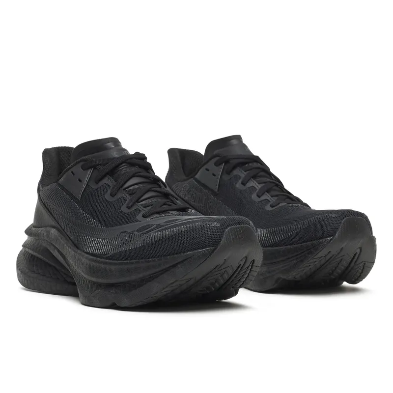 SAUCONY Endorphin Azura “Triple Black” (S101348-1034)