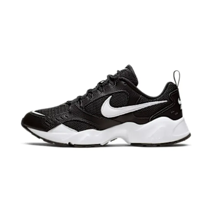 Nike Air Heights “Black / White” (AT4522-003)