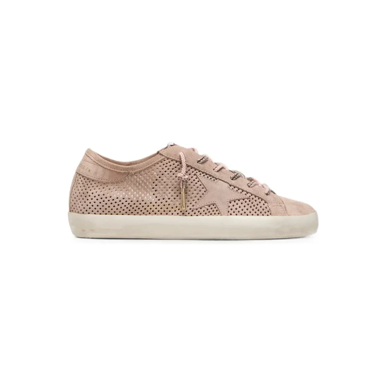 Golden Goose Super-Star Ltd aus perforiertem Wildleder in Puderrosa mit farblich passendem Stern (GWF00931F008521)