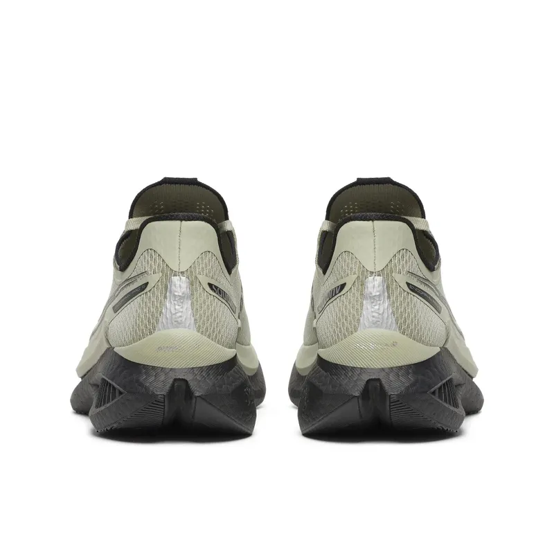 SAUCONY Endorphin Pro 5 “Birch / Black” (S21064-140)