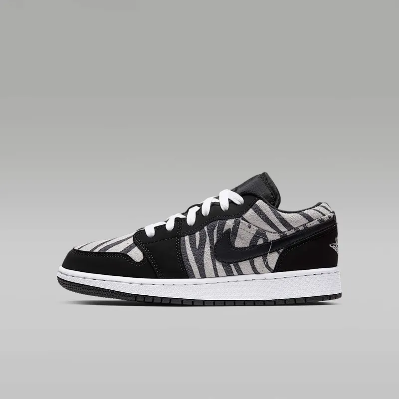 Jordan 1 Low Zebra (GS) Black/White-Sail (553560-057)