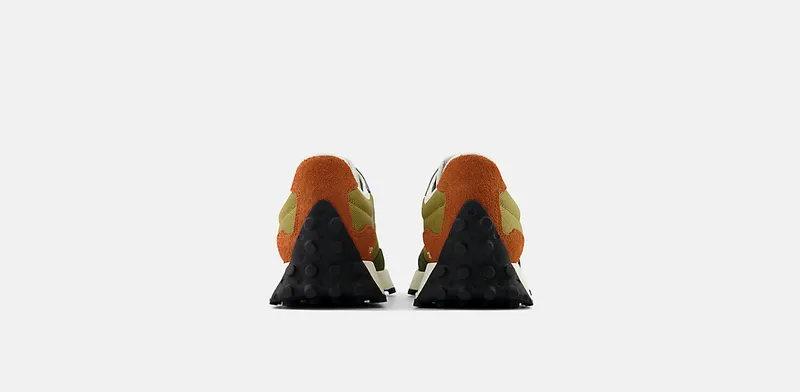 New Balance 327 – “Kombu Desert” (MS327HC)