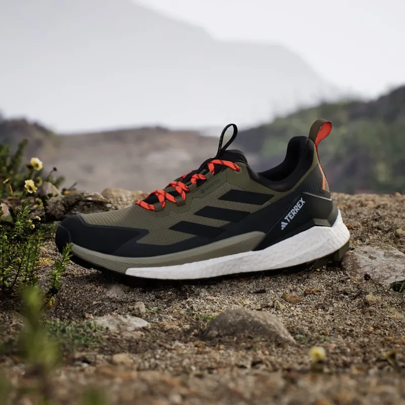 Adidas Terrex Free Hiker 2.0 Low GORE-TEX Hiking Olive Strata / Core Black / Carbon (IH3537)
