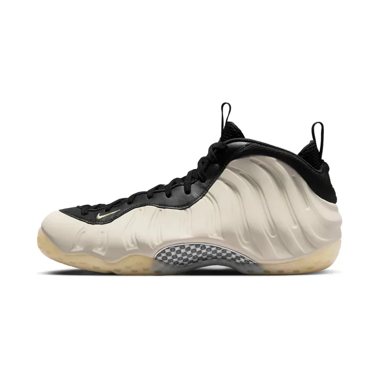 Nike Air Foamposite One (black / team gold / lt orewood brown / chrome) – FD5855-002