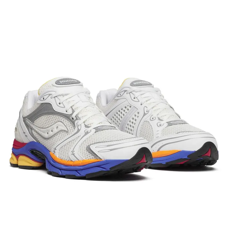 Saucony ProGrid Triumph 4 “Galaxy” (S70905-2)