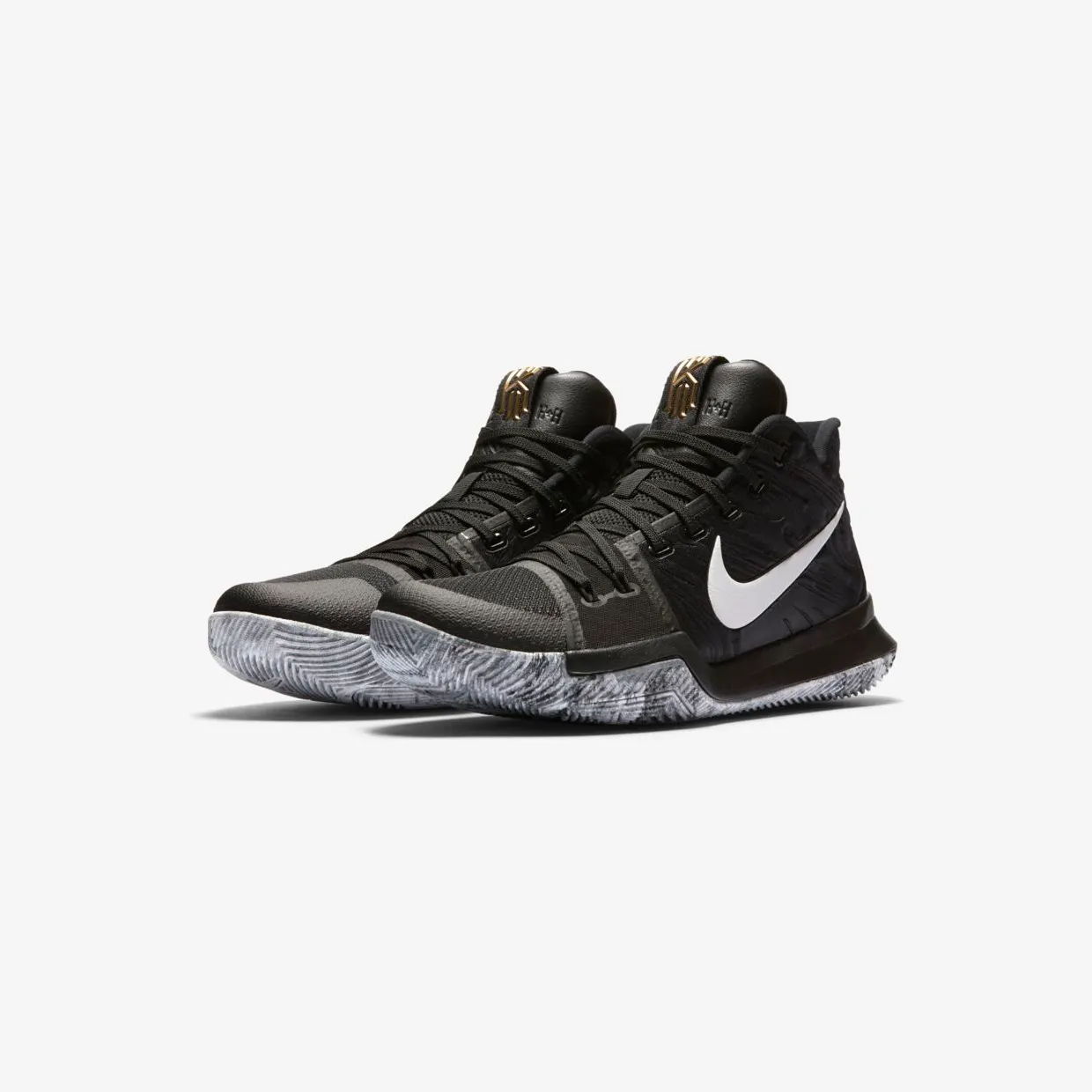 nike-kyrie-3 852415-001