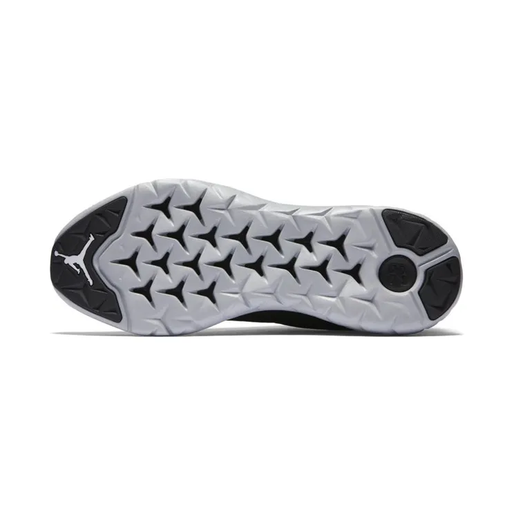 jordan-trainer-st 820253-010