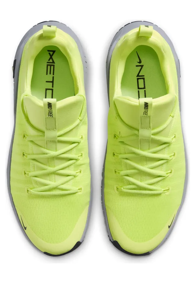 nike-free FJ7127-700