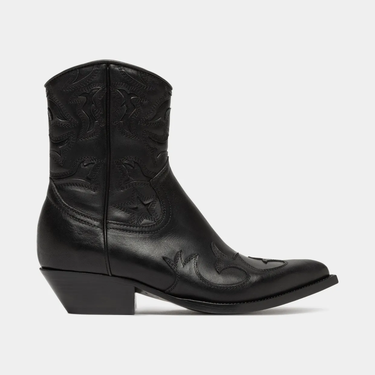 Buttero Flee “Nero” (126-BUTTERO-B10981CUS-DC-01)