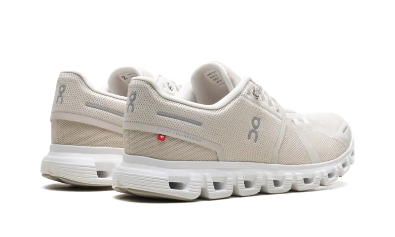 On Running Cloud 6 “Pearl White” (3WF10060755)