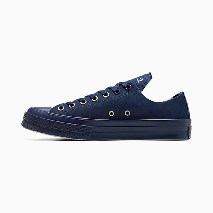 converse-chuck-taylor-all-star A06689C