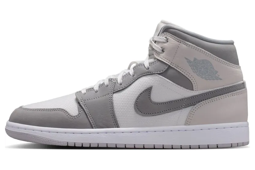 Air Jordan 1 summit white/lt smoke grey/phantom/sail (IO2050-100)