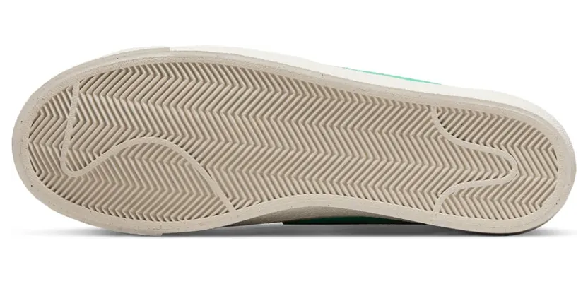 nike-blazer DO9777-001
