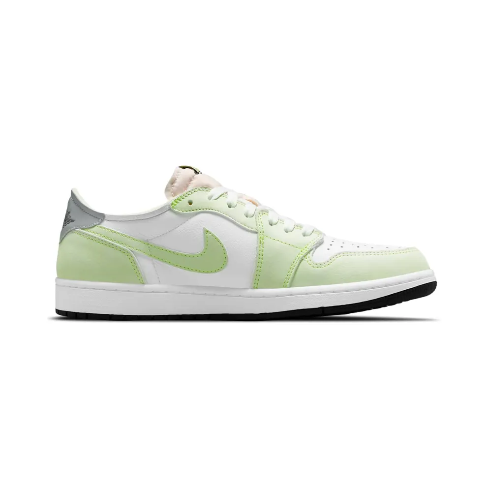 Air Jordan 1 Low OG Ghost Green (2021) – “White / Ghost Green / Black” (DM7837-103)