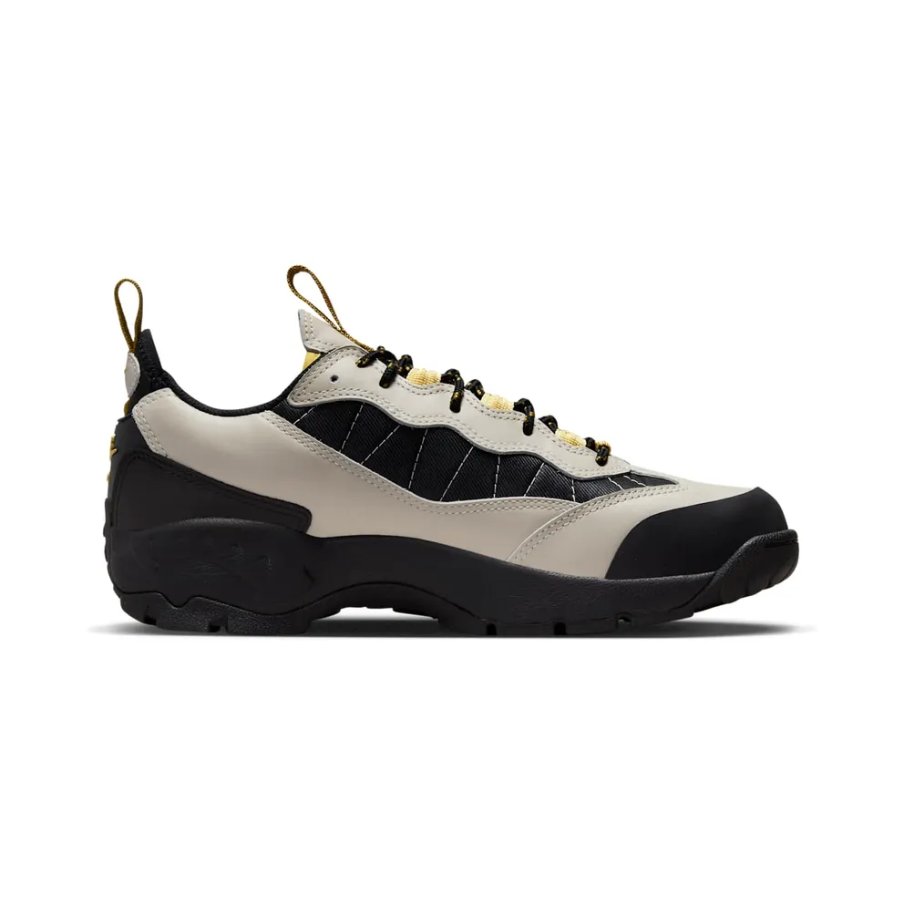 Nike ACG Air Mada Grey (DO9332-001)