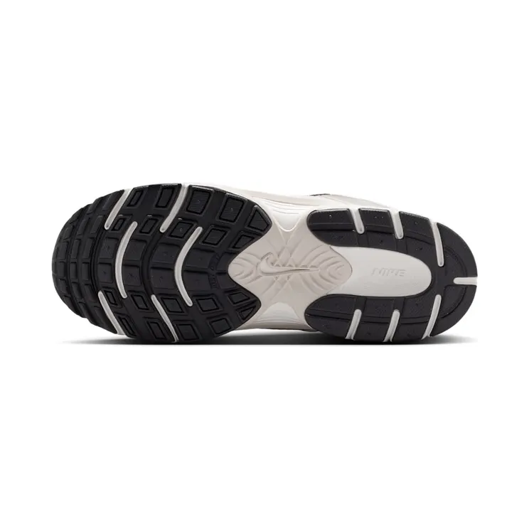 nike-v5-rnr HQ6411-102