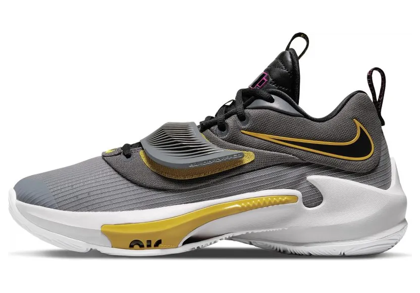 Zoom Freak 3 Grijs (DA0694-006)