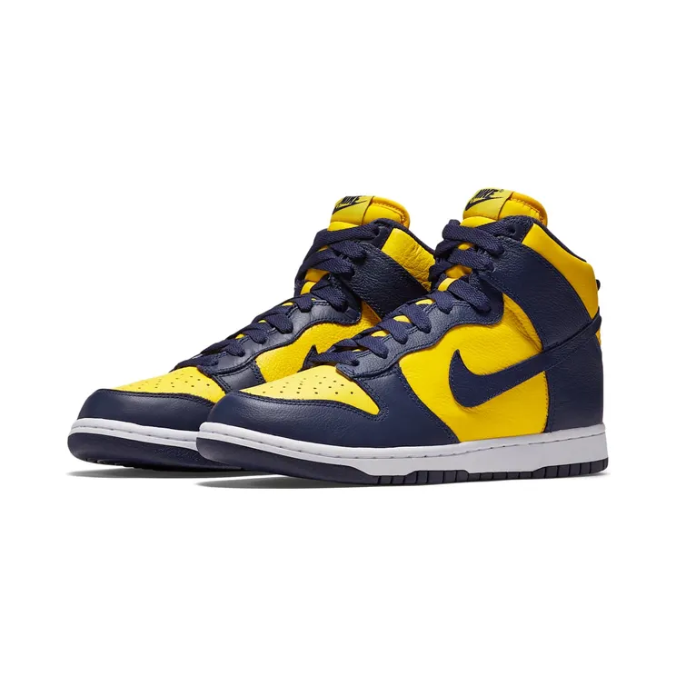 nike-dunk 850477-700