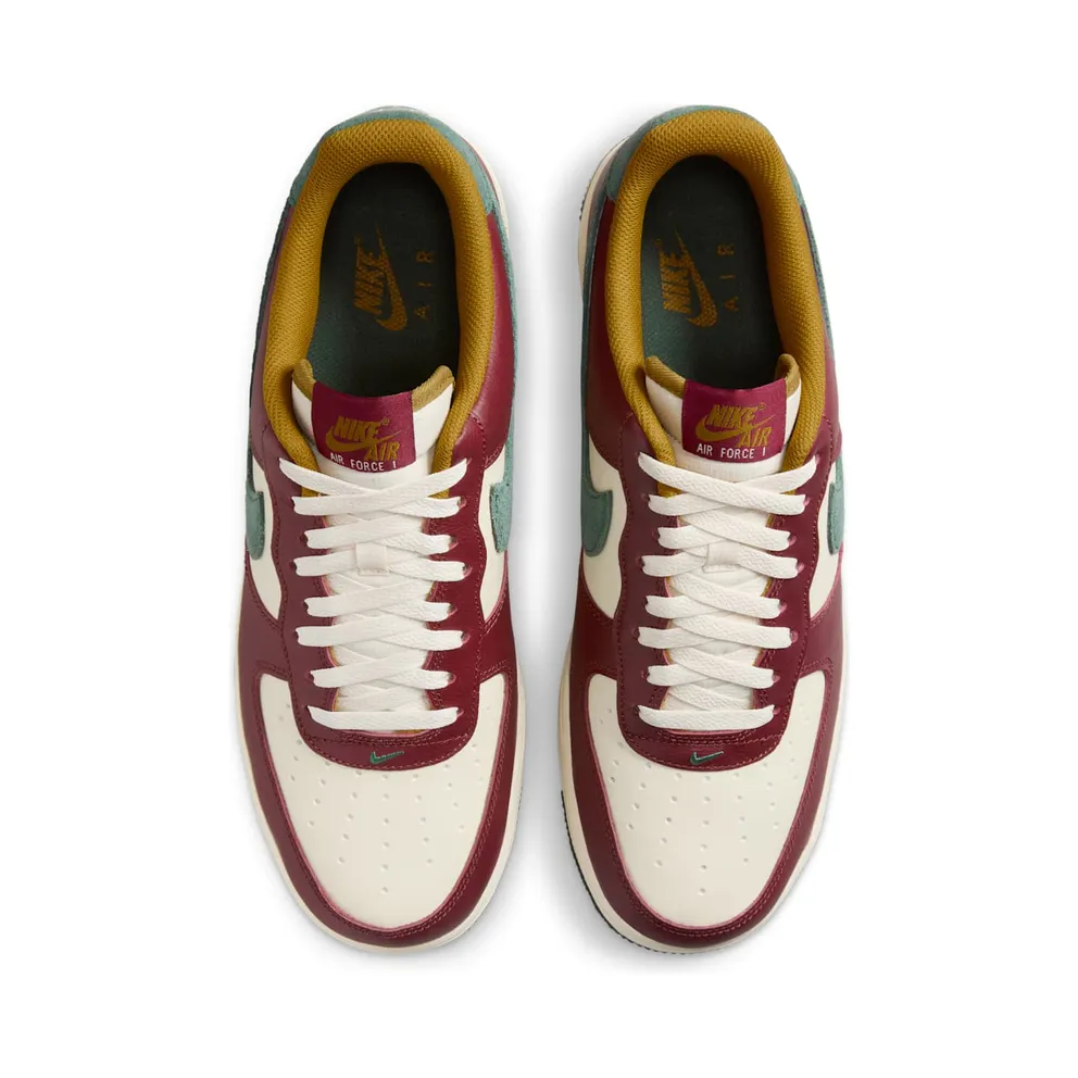 Nike Air Force 1 ’07 LV8 (cocnut milk / vintage green / dark team red) – HQ3612-113