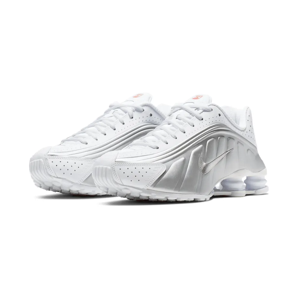 Nike Shox R4 White Metallic Silver White/Metallic Silver-Bright Crimson-Metallic Silver (104265-131)