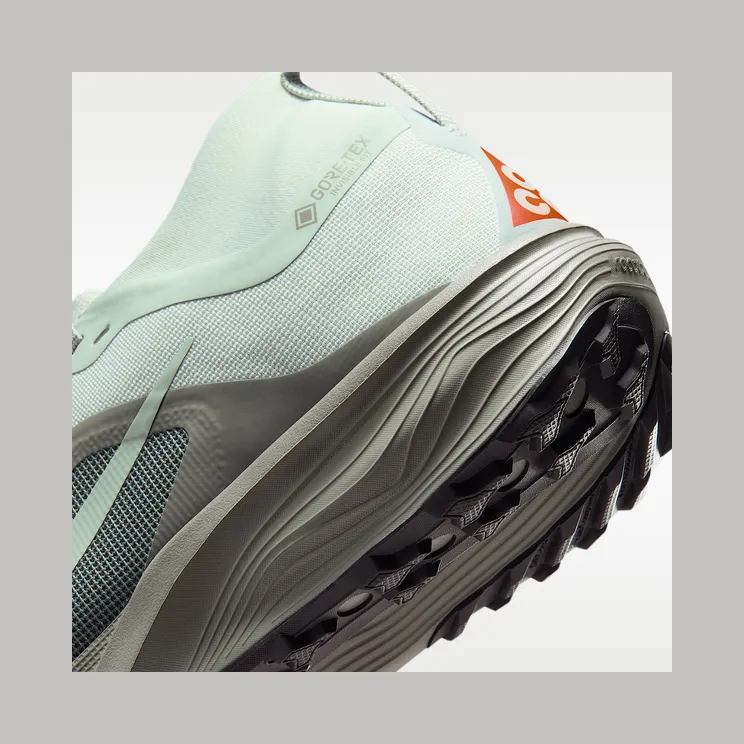 nike-air-pegasus IQ1084003