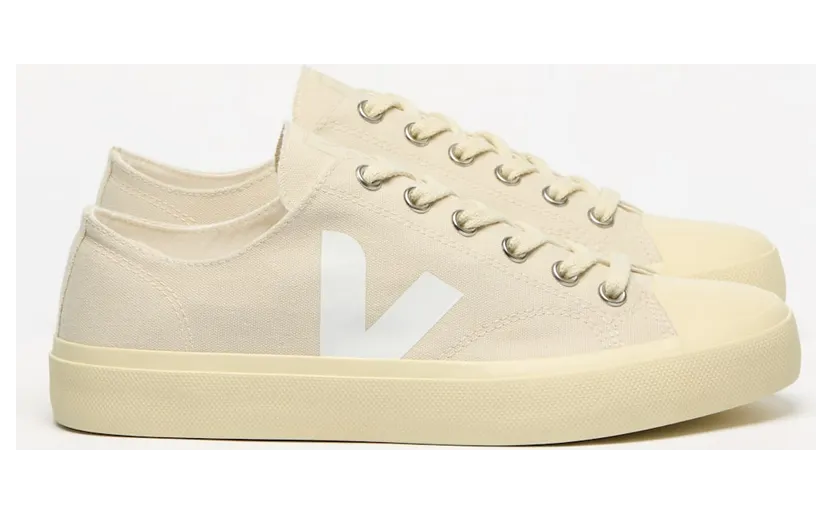 Veja Wata Pierre / White (PL0120568A)